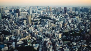 日本の不動産と海外不動産の違い｜購入ルール・税金・管理・売却を比較